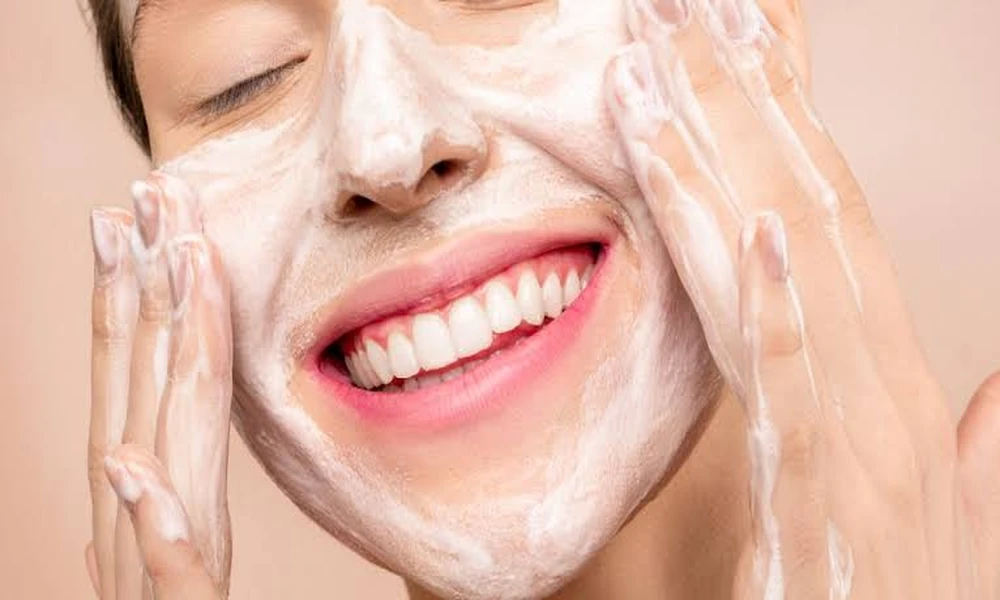 Glycolic Acid Face Wash for Sensitive Skin Types